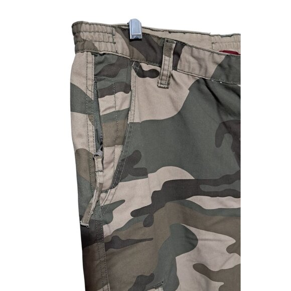 Camouflage Cargo Pants Mens Size 36 NWT By Tri-Waist Comfort System - Picture 12 of 16